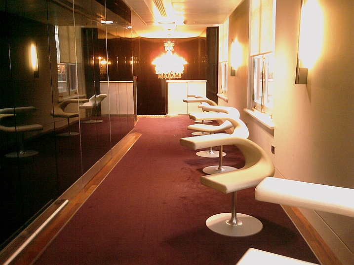 Eurostar London lounge - 2nd floor exit